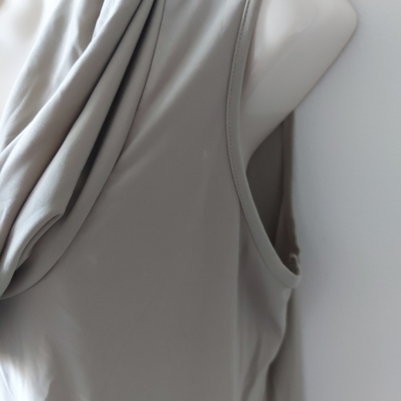 ❣️Compli K cowl neck sleeveless top size M (#175) - Picture 4 of 7